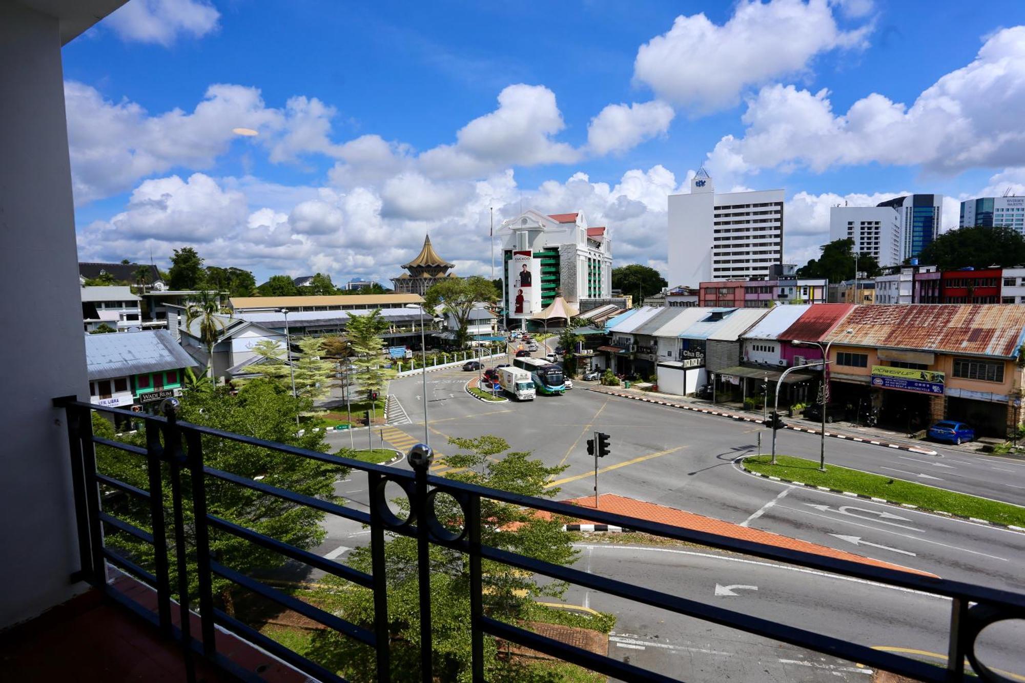 Fata Hotel By Project Borneo Kuching Luaran gambar