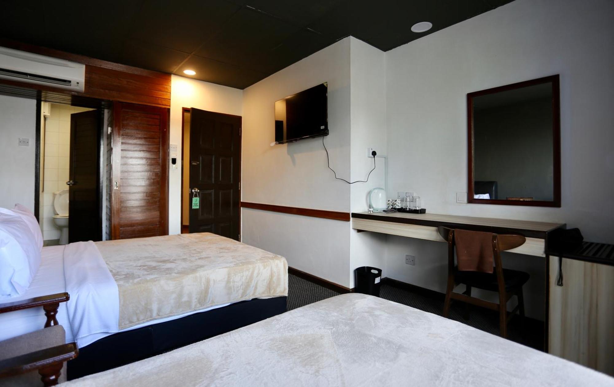 Fata Hotel By Project Borneo Kuching Luaran gambar